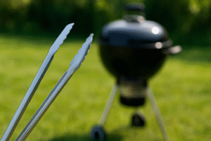 Read more about the article Grilling Tongs That Actually Grip: What to Look for in the Perfect Pair